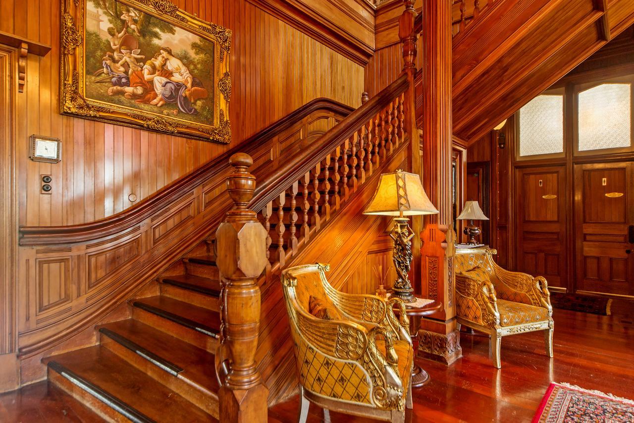 Highden Manor Estate Hotell Palmerston North Eksteriør bilde
