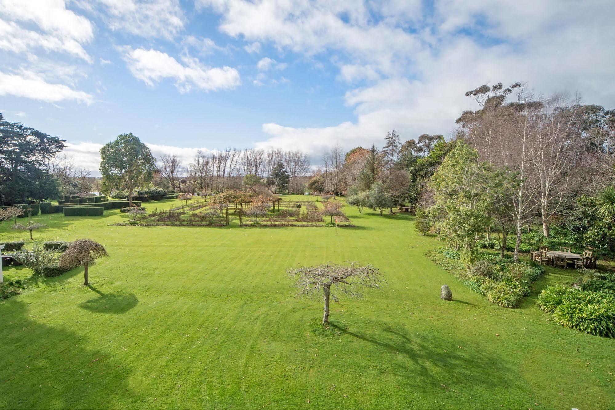 Highden Manor Estate Hotell Palmerston North Eksteriør bilde