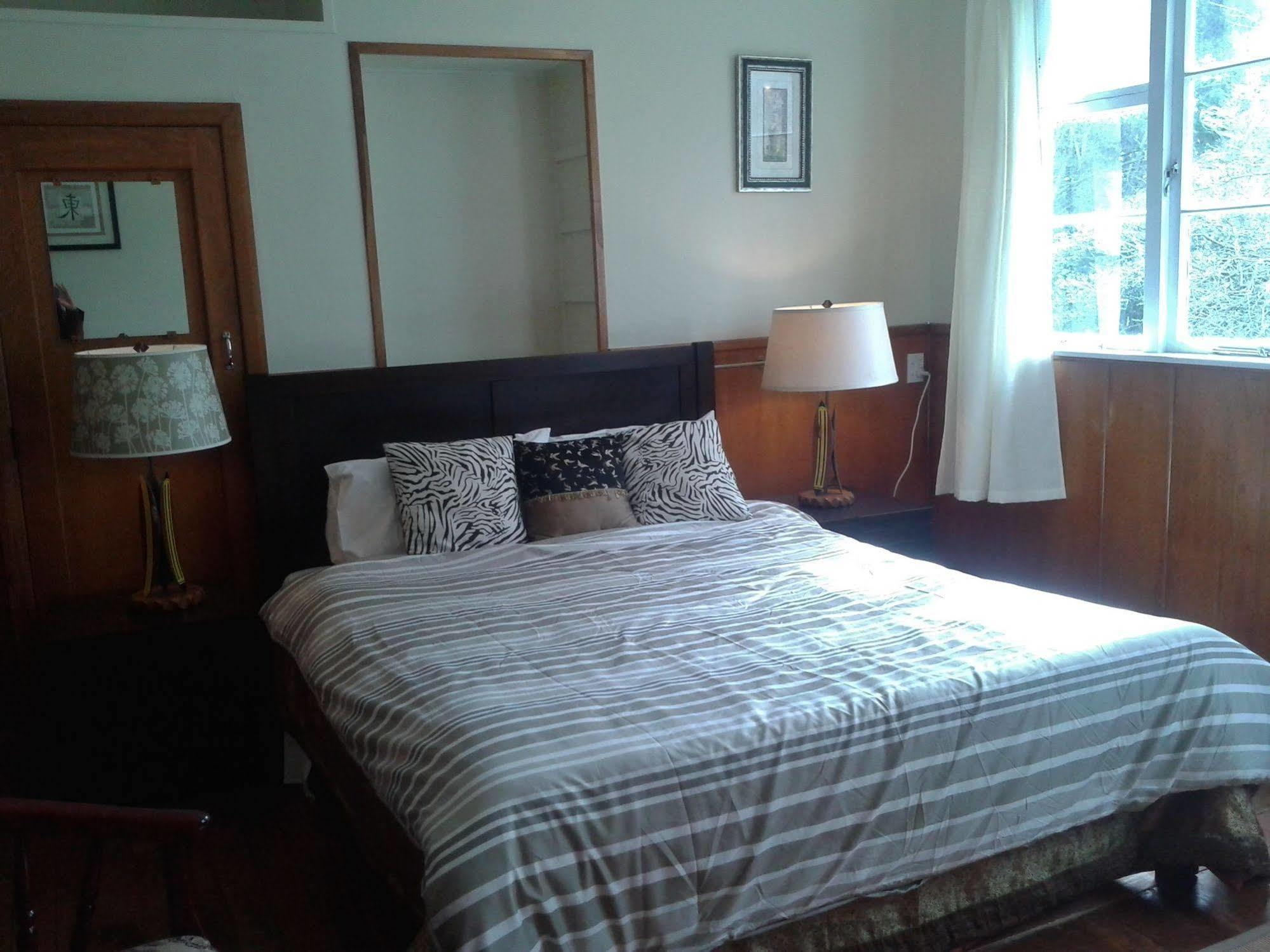 Highden Manor Estate Hotell Palmerston North Eksteriør bilde