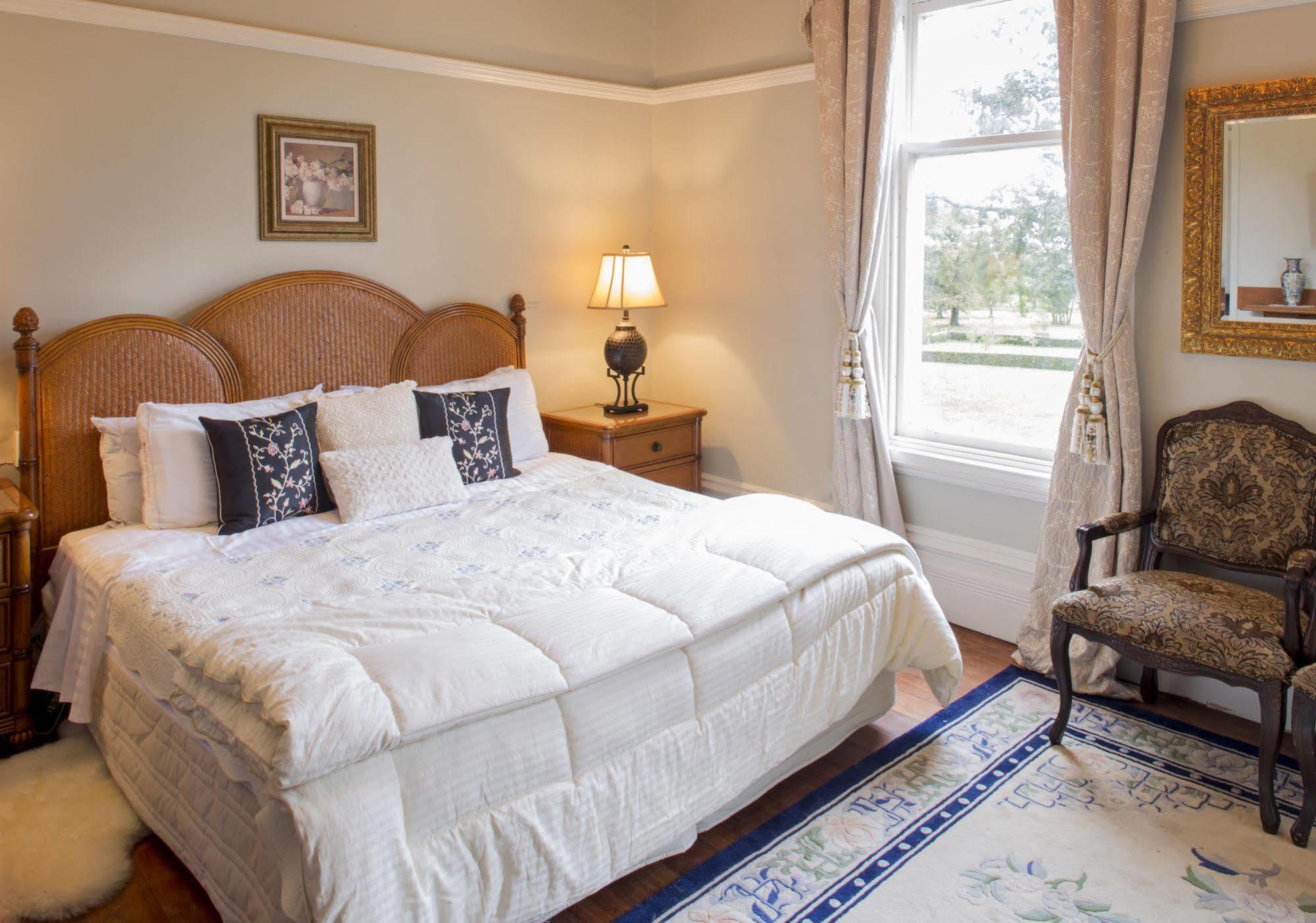 Highden Manor Estate Hotell Palmerston North Eksteriør bilde