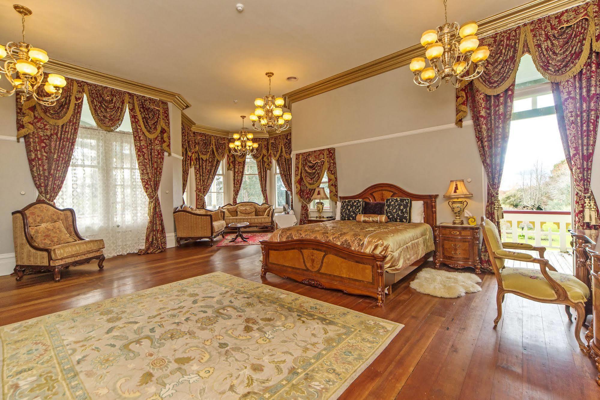 Highden Manor Estate Hotell Palmerston North Eksteriør bilde