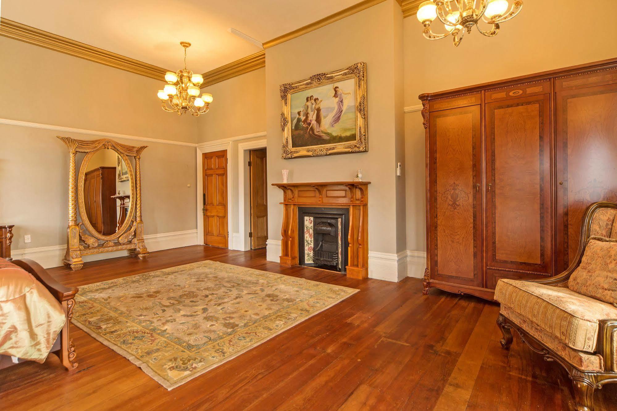 Highden Manor Estate Hotell Palmerston North Eksteriør bilde
